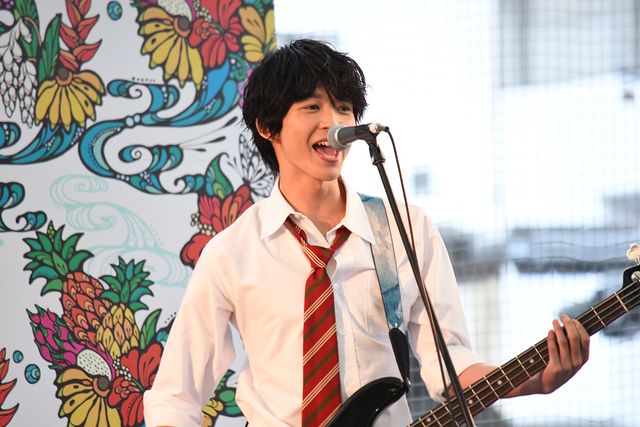 佐野勇斗、世良公則＆上江洌清作とともに熱唱！映画『小さな恋のうた』×「はいさいFESTA」（6枚目）