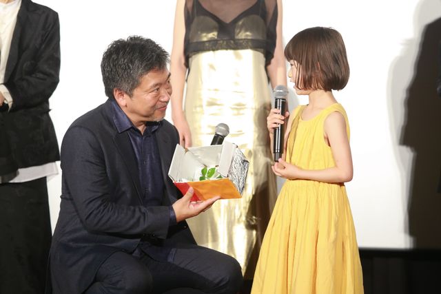 “家族”が勢ぞろい！『万引き家族』公開記念舞台あいさつ（3枚目）