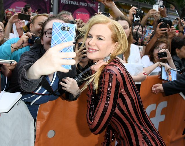 ニコール・キッドマンがファンと交流！第41回トロント映画祭フォトギャラリー：フォトギャラリー