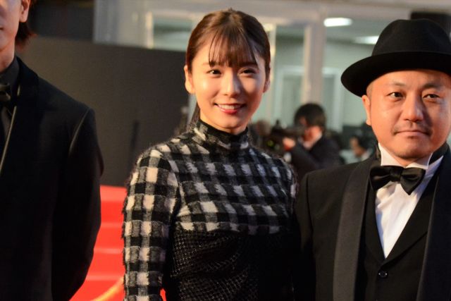 佐藤健、鈴木亮平、松岡茉優『ひとよ』3兄妹が集結!麗しのスリーショット:フォトギャラリー