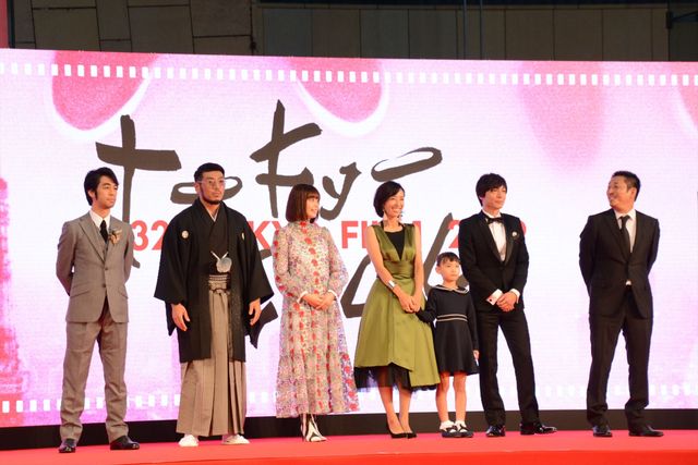 佐藤健、鈴木亮平、松岡茉優『ひとよ』3兄妹が集結！麗しのスリーショット（12枚目）
