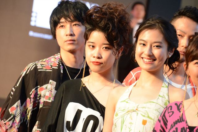 佐藤健、鈴木亮平、松岡茉優『ひとよ』3兄妹が集結！麗しのスリーショット（14枚目）
