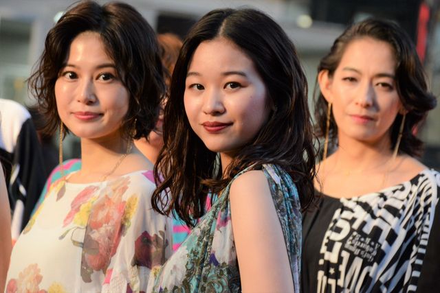 佐藤健、鈴木亮平、松岡茉優『ひとよ』3兄妹が集結！麗しのスリーショット（15枚目）