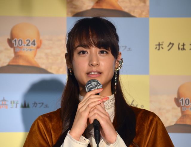山本美月、丸刈り伊藤淳史と仲良すぎ！フォトギャラリ－（12枚目）