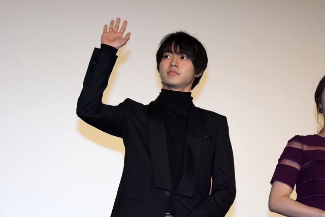 山崎賢人、“起きちゃう主義”を目指すと宣言！　本郷奏多は驚きの朝対策を明かす　画像ギャラリー（11枚目）