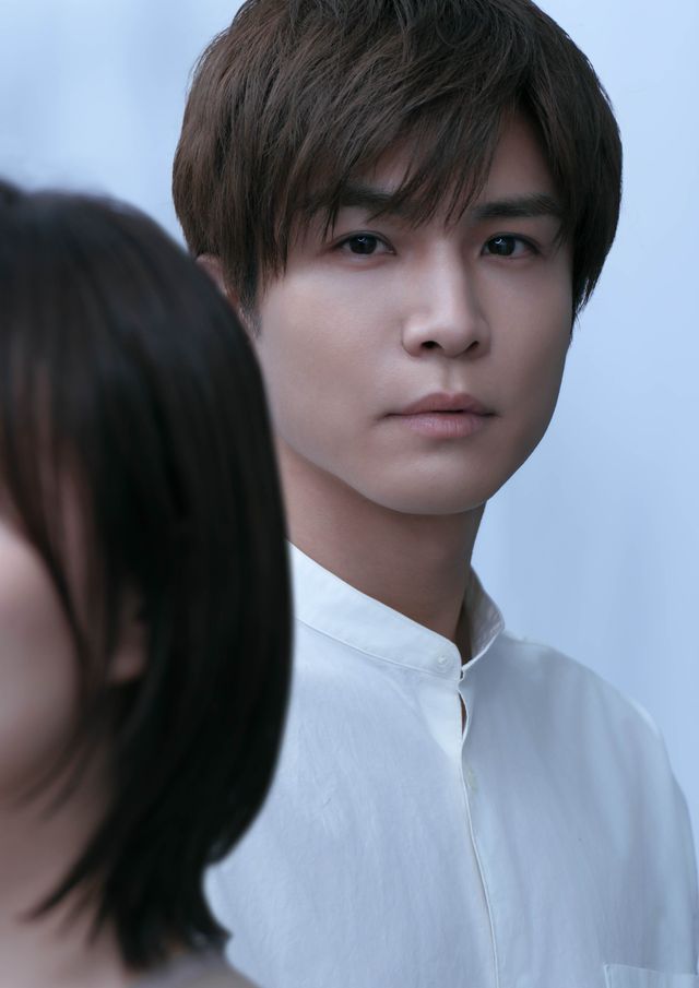 比嘉愛未＆岩田剛典 W主演ドラマ「フォレスト」1ショットポスター：フォトギャラリー