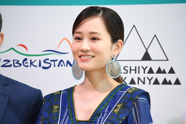 産後もほっそり！前田敦子、ウズベキスタン共和国観光大使に就任（5枚目）