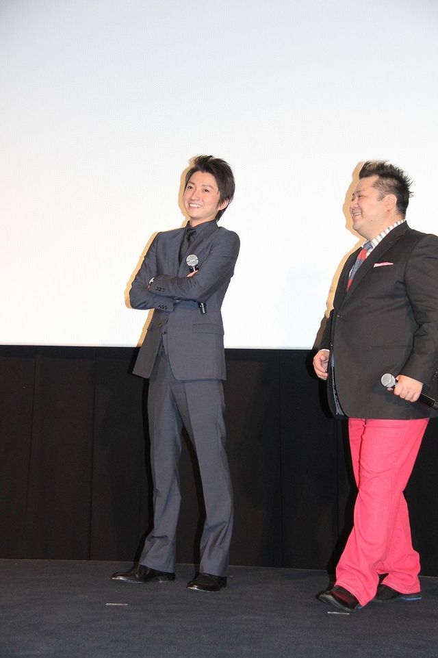 “迷子騒動”藤原竜也、舞台あいさつ登場で熱狂！　フォトギャラリー（4枚目）