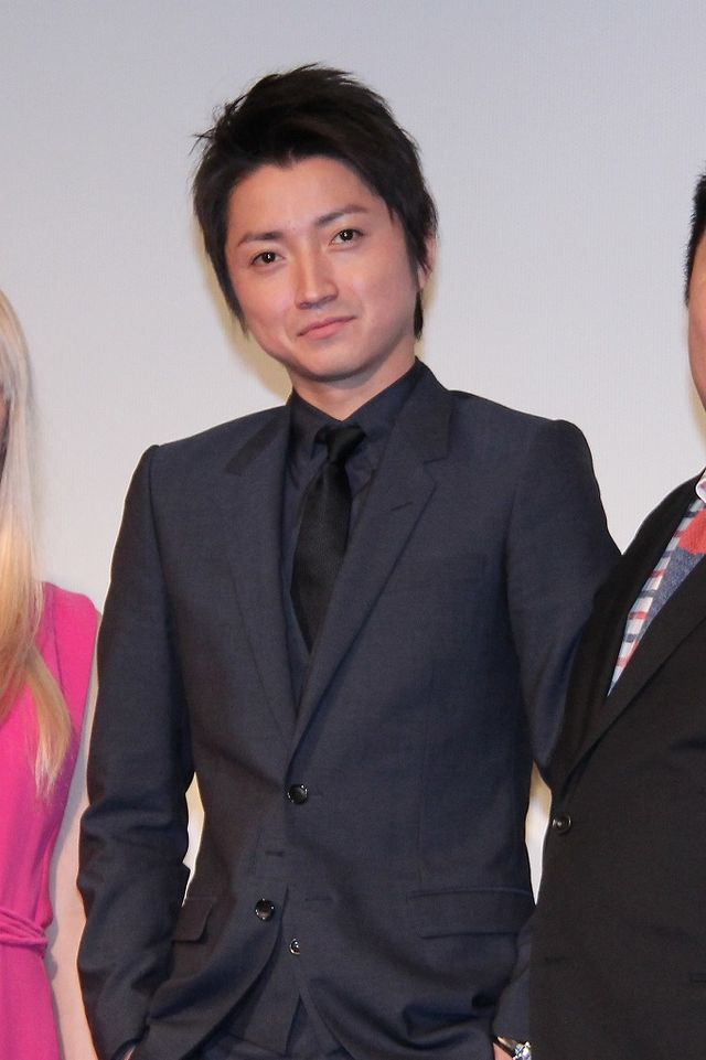 “迷子騒動”藤原竜也、舞台あいさつ登場で熱狂！　フォトギャラリー（14枚目）