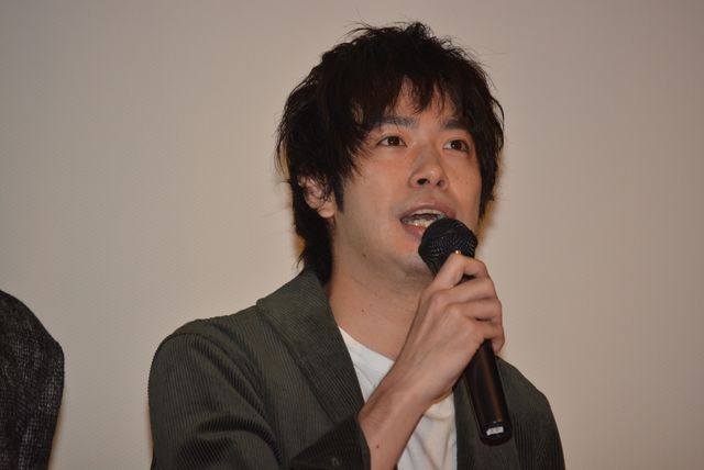 唐田えりか、映画『寝ても覚めても』初日に涙（5枚目）