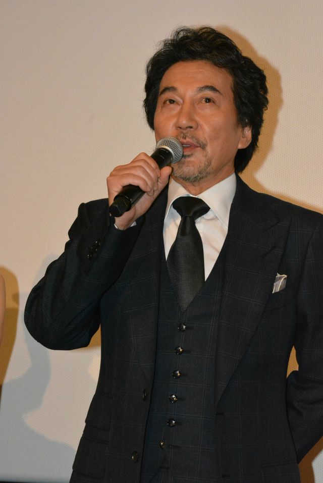 中谷美紀、中島哲也監督の優しさに…映画『渇き。』公開記念舞台あいさつフォトギャラリー（14枚目）