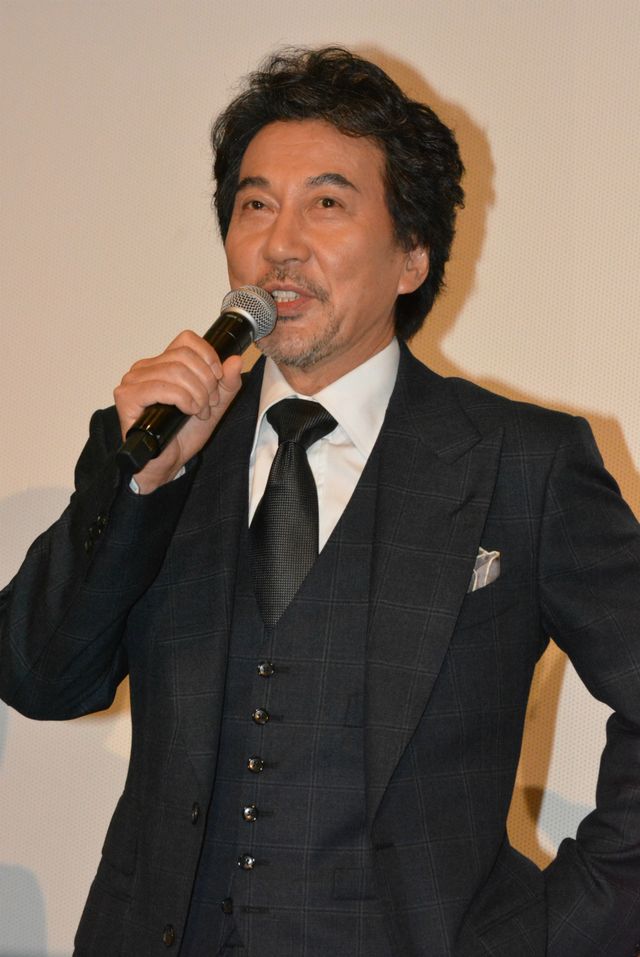 中谷美紀、中島哲也監督の優しさに…映画『渇き。』公開記念舞台あいさつフォトギャラリー（15枚目）