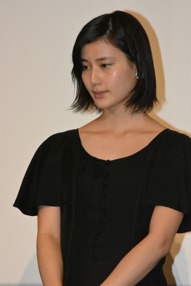 中谷美紀、中島哲也監督の優しさに…映画『渇き。』公開記念舞台あいさつフォトギャラリー（17枚目）