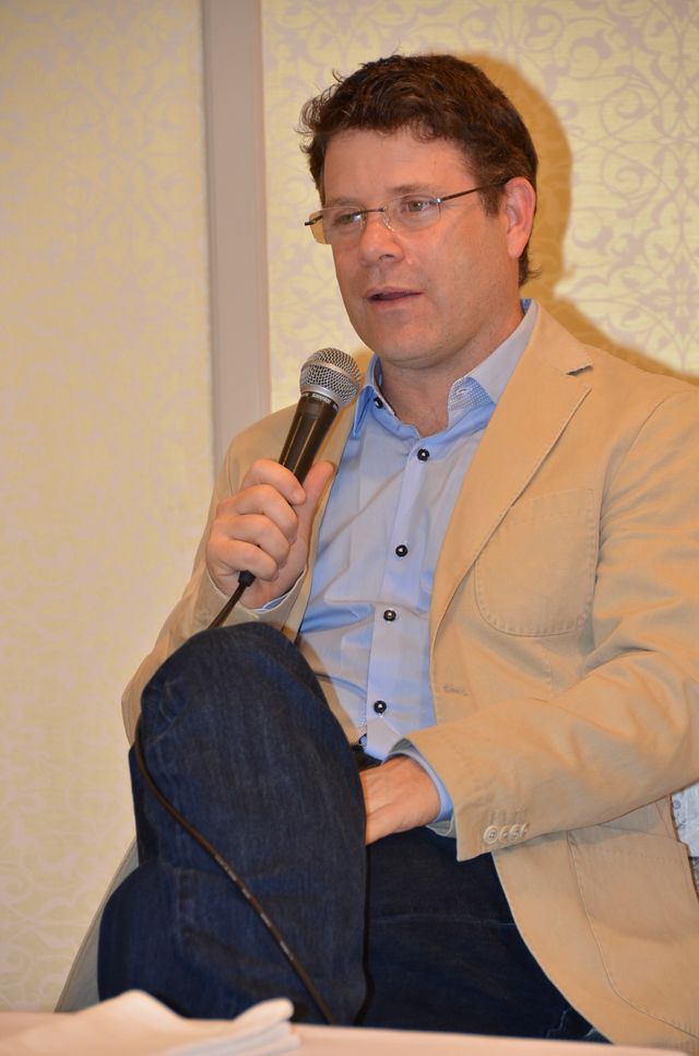 ロバート・イングランド＆ショーン・アスティン来日会見ギャラリー：フォトギャラリー