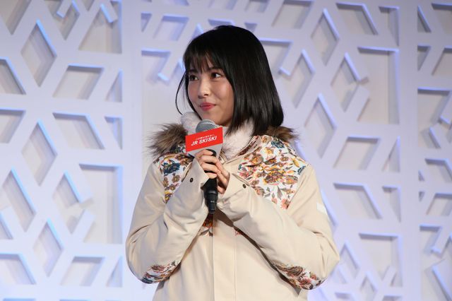 岡田健史＆浜辺美波、スキーウェア姿がさわやかすぎ！JR東日本「JR SKISKI」キャンペーン記者発表会（9枚目）