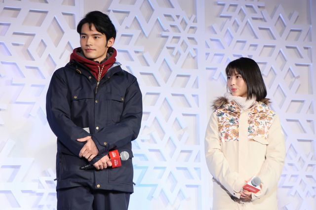 岡田健史＆浜辺美波、スキーウェア姿がさわやかすぎ！JR東日本「JR SKISKI」キャンペーン記者発表会（11枚目）