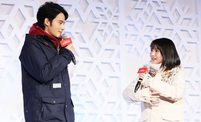 岡田健史＆浜辺美波、スキーウェア姿がさわやかすぎ！JR東日本「JR SKISKI」キャンペーン記者発表会（17枚目）