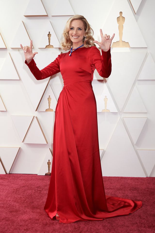 圧倒的な華やかさ！赤系ドレスアップ勢ぞろい（2枚目）