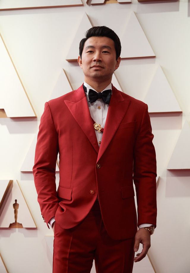 圧倒的な華やかさ！赤系ドレスアップ勢ぞろい（4枚目）