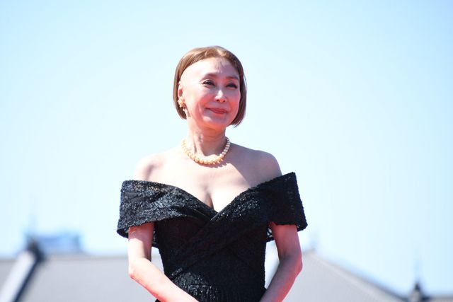 『あぶ刑事』浅野温子＆舘ひろしが手をつなぐ！レジェンドたちが横浜に凱旋（5枚目）