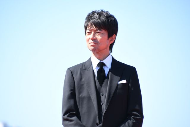 『あぶ刑事』浅野温子＆舘ひろしが手をつなぐ！レジェンドたちが横浜に凱旋（9枚目）