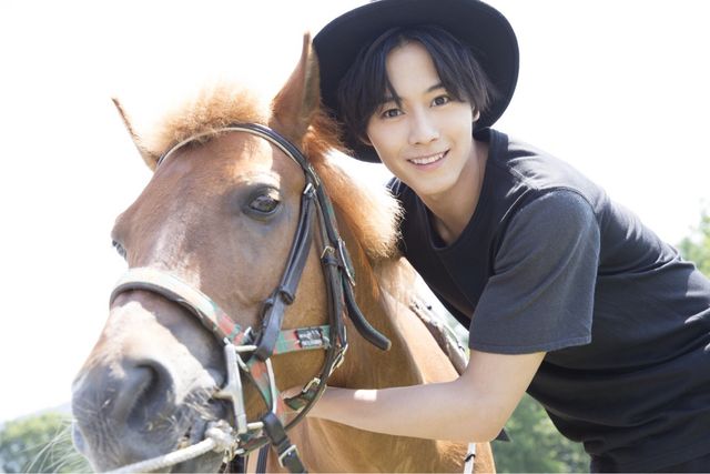 【4枚】2.5次元系イケメン・猪野広樹の魅力がたっぷり！「猪野広樹ファースト写真集」（仮）（2枚目）