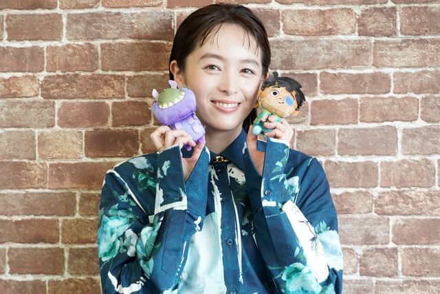 『星つなぎのエリオ』日本版声優・清野菜名インタビューカット（5枚目）