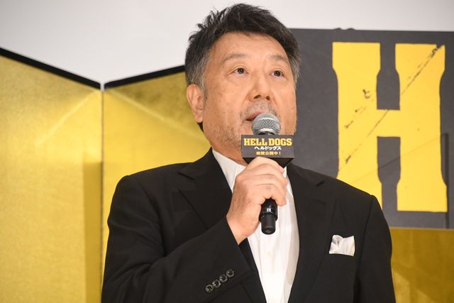 岡田准一＆坂口健太郎『ヘルドッグス』公開御礼舞台あいさつ（4枚目）