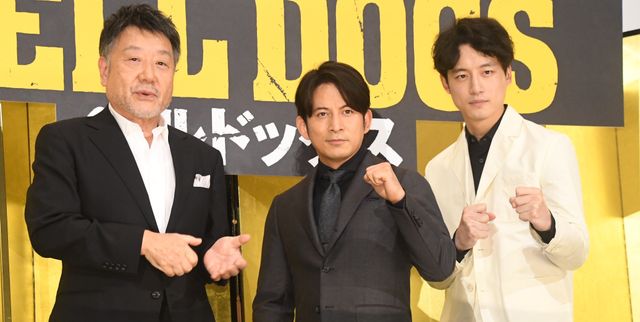 岡田准一＆坂口健太郎『ヘルドッグス』公開御礼舞台あいさつ（5枚目）