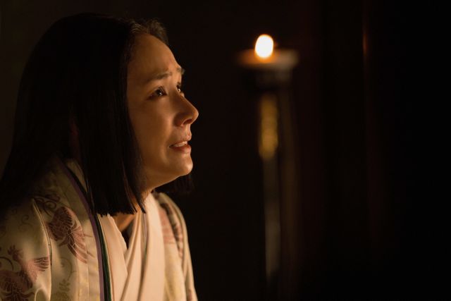 一条天皇（塩野瑛久）と詮子（吉田羊）、涙の対峙　「光る君へ」第18回場面写真（3枚目）