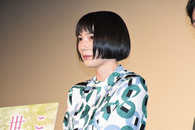 “のん”能年玲奈、おかっぱ頭で主演作アピール！映画『この世界の片隅に』舞台挨拶 ギャラリー：フォトギャラリー