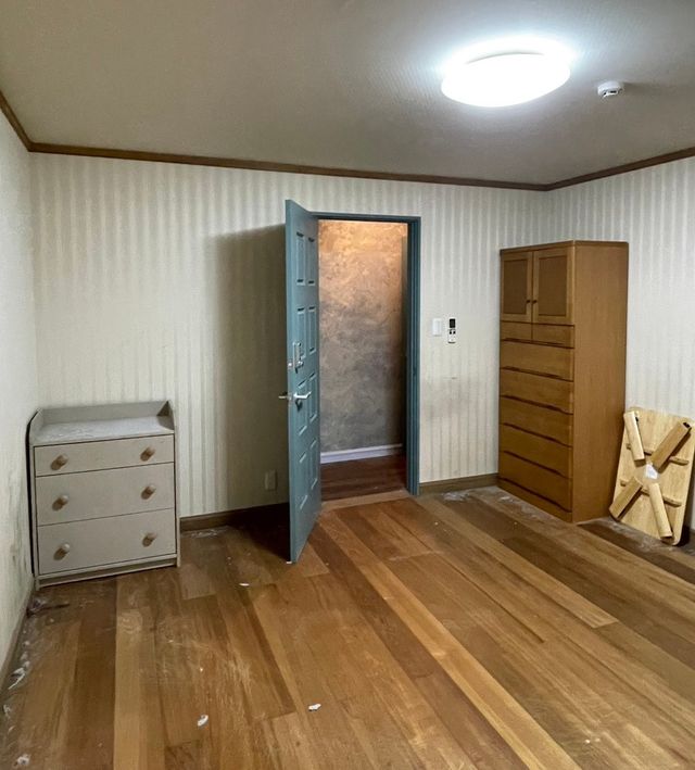 普通じゃない…『変な家』のセット写真（9点）：フォトギャラリー