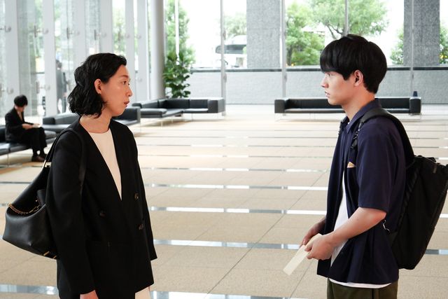 赤楚衛二が子犬系男子役！ドラマ「SUPER RICH」第1話場面カット（3枚目）