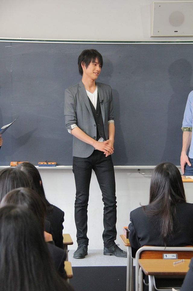 福士蒼汰、女子高でサプライズ課外授業！フォトギャラリー（10枚目）