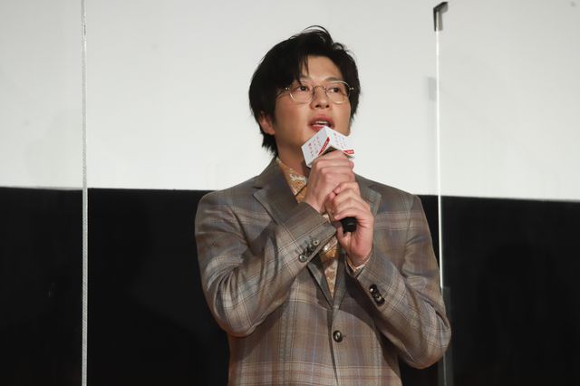 永野芽郁、田中圭、石原さとみら公開に喜び！『そして、バトンは渡された』初日舞台あいさつ（10枚目）