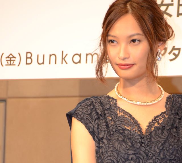 べっぴん大政絢、関ジャニ安田と恋する娼婦役！舞台「ジュリエット通り」会見フォトギャラリー（3枚目）