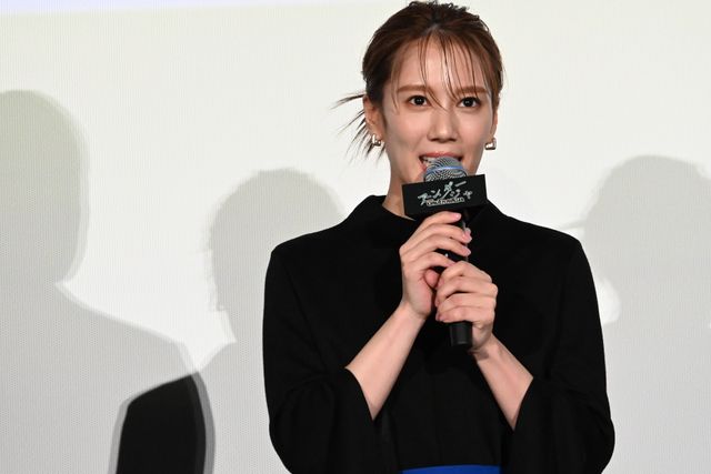 浜辺美波、白石麻衣、山本千尋ら美の競演！『アンダーニンジャ』初日舞台挨拶（25枚目）