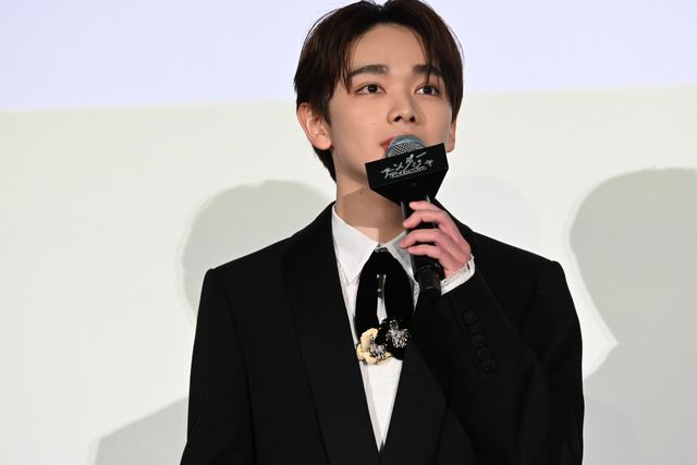 浜辺美波、白石麻衣、山本千尋ら美の競演！『アンダーニンジャ』初日舞台挨拶（26枚目）