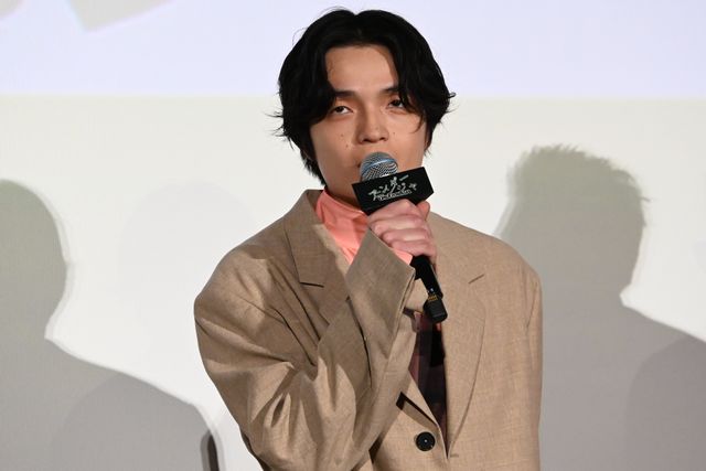 浜辺美波、白石麻衣、山本千尋ら美の競演！『アンダーニンジャ』初日舞台挨拶（30枚目）