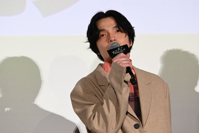 浜辺美波、白石麻衣、山本千尋ら美の競演！『アンダーニンジャ』初日舞台挨拶（31枚目）