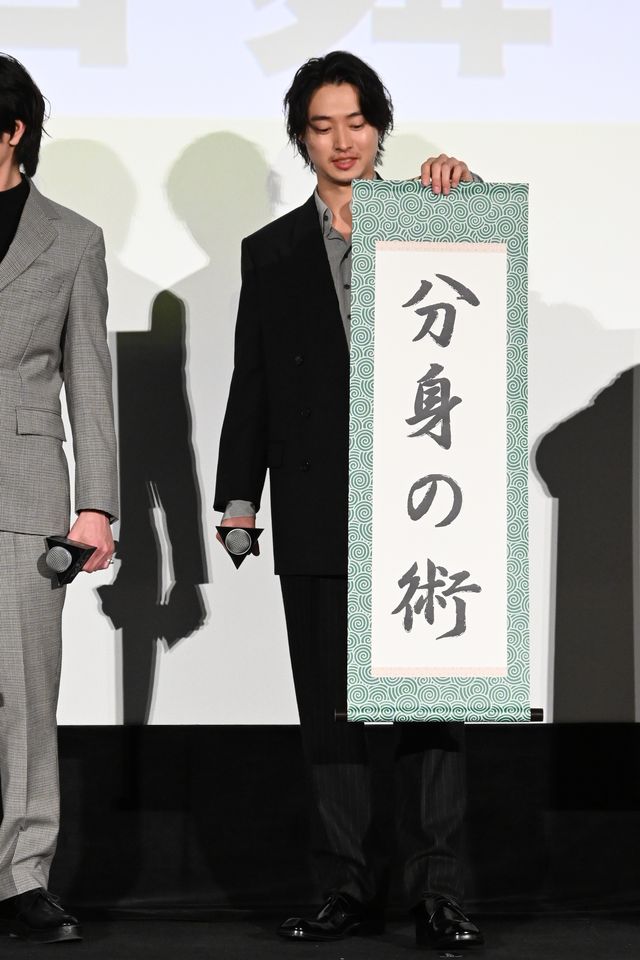 浜辺美波、白石麻衣、山本千尋ら美の競演！『アンダーニンジャ』初日舞台挨拶（35枚目）