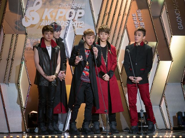 BIGBANGが3冠王！奇抜なヘアスタイルにも熱視線！＜韓国JPICTURES＞（2枚目）