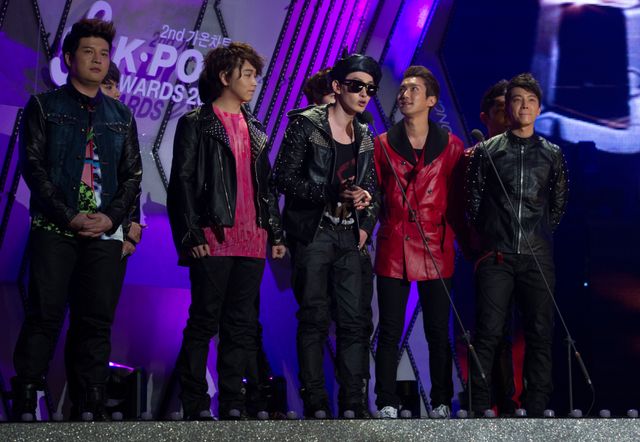 BIGBANGが3冠王！奇抜なヘアスタイルにも熱視線！＜韓国JPICTURES＞（10枚目）