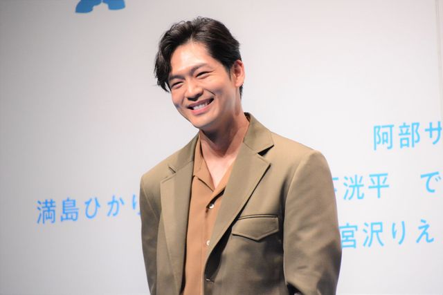 和気あいあい！阿部サダヲ・松下洸平・宇崎竜童が登壇『アイ・アム　まきもと』完成報告会（3枚目）