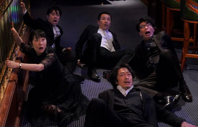 田中圭&横浜流星、まさかの敵対シーンも!?劇場版『あな番』場面カット（11枚目）