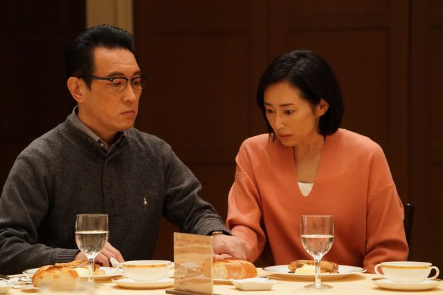 田中圭&横浜流星、まさかの敵対シーンも!?劇場版『あな番』場面カット（14枚目）