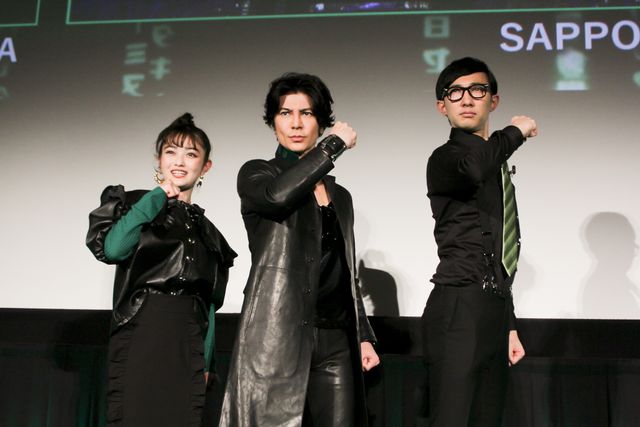 武田真治・井上咲楽『マトリックス』イメージ衣装で登壇　日本マトリックス化イベント（4枚目）