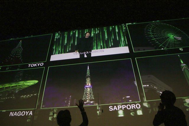 武田真治・井上咲楽『マトリックス』イメージ衣装で登壇　日本マトリックス化イベント（6枚目）