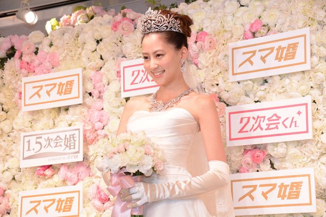 河北麻友子のウエディングドレス姿！～総額3億円のジュエリーとともに～フォトギャラリー（3枚目）