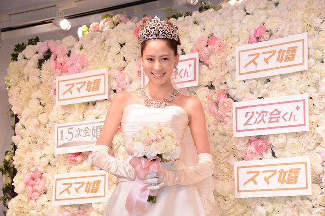 河北麻友子のウエディングドレス姿！～総額3億円のジュエリーとともに～フォトギャラリー（20枚目）